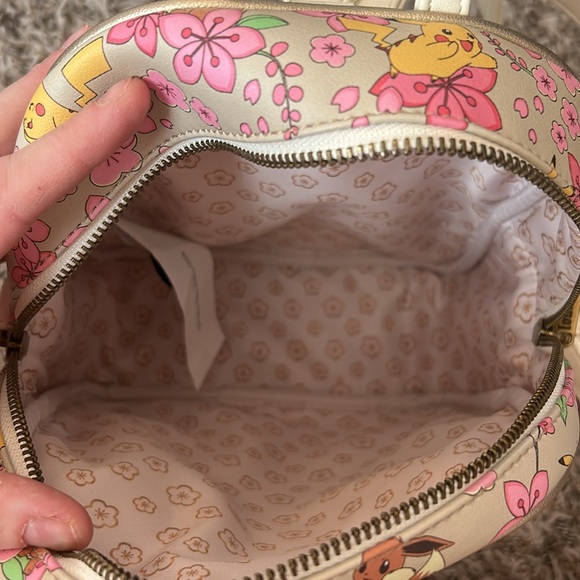 Pokémon Loungefly - Pikachu and Evee - Picture 6 of 6